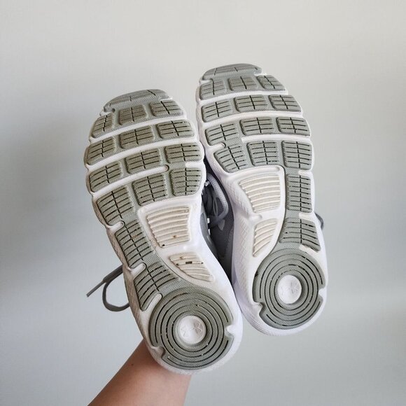 Under Armour Charged Assert 9 Gray White Running Sneakers Athletic Women 5.5 - Picture 9 of 10